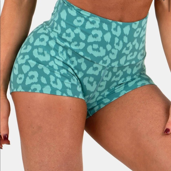 Ryderwear scrunch bum booty shorts - Picture 3 of 3